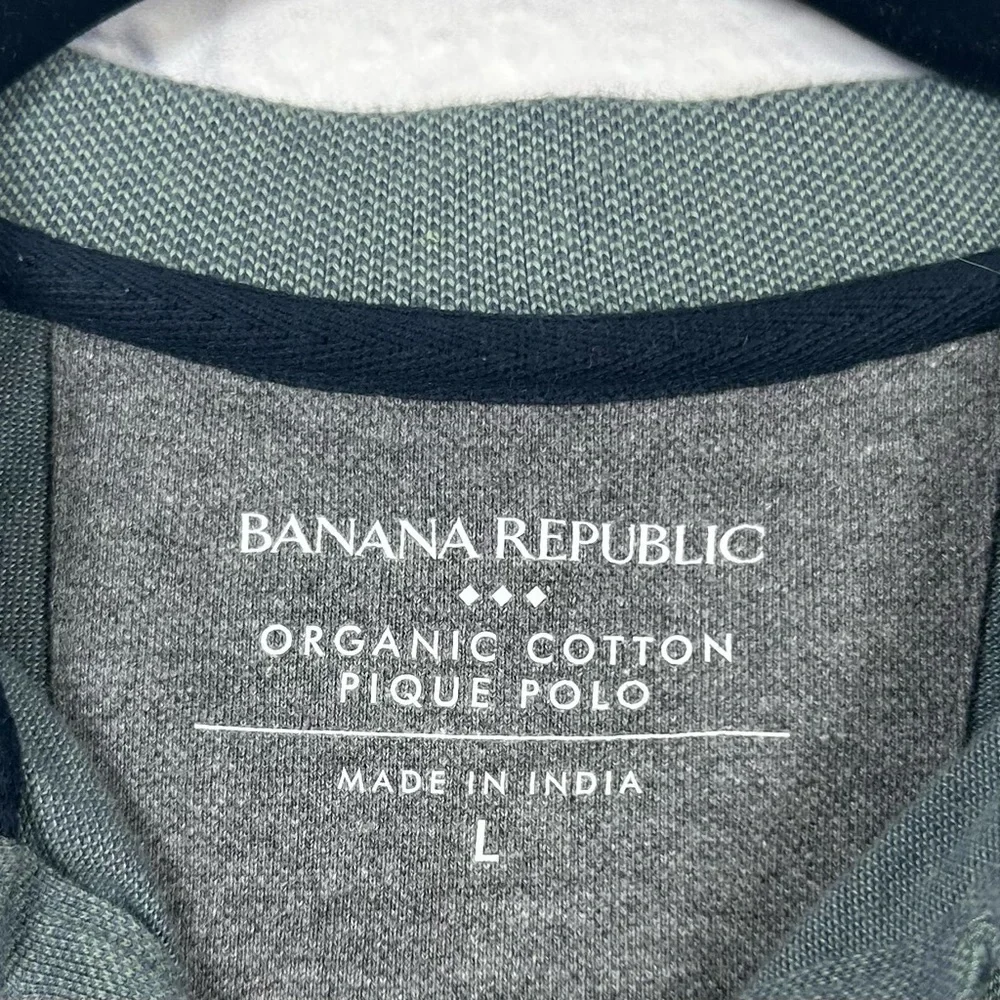 Banana Republic Sage Green Organic Cotton Polo Shirt for Men. Size Large.